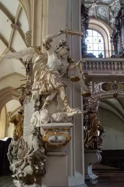 klodzko wnetrze kosciola 045