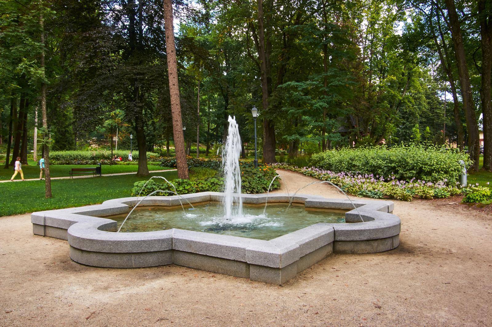 fontanna-park-dolny-szczawnica