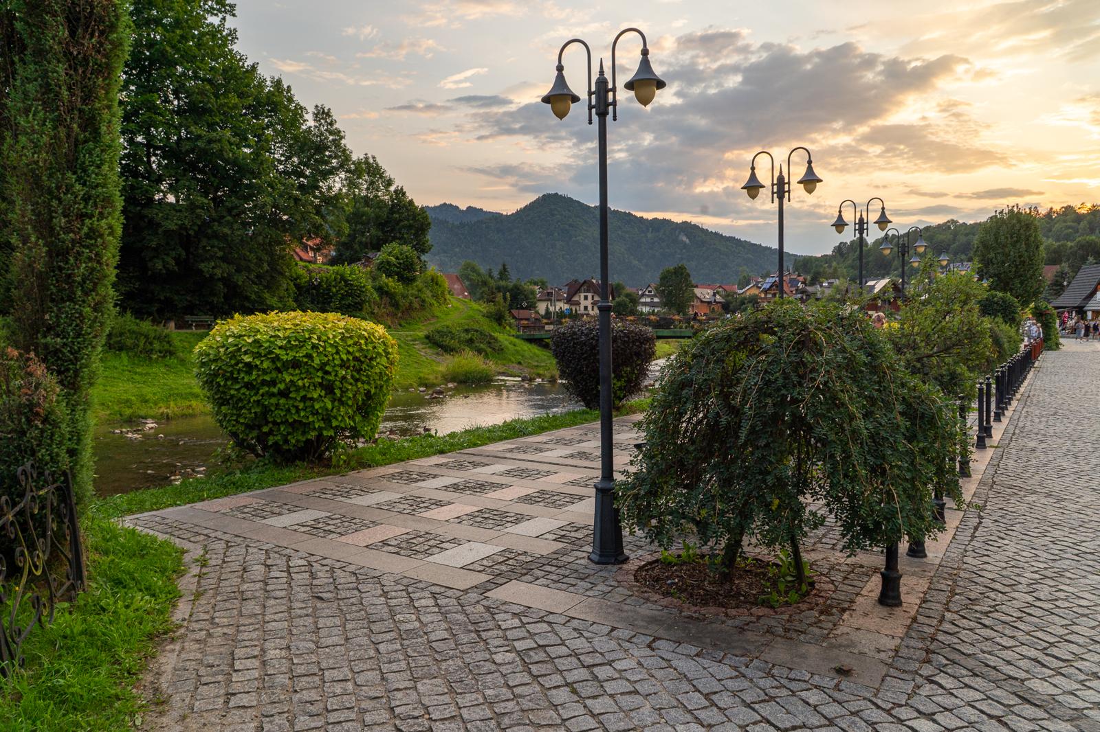 latarnie-lawka-grajcarek-szczawnica